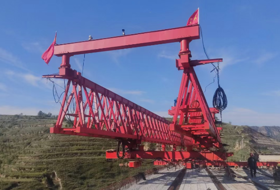 JQJ200T-40M公路架橋機(jī)，貴州遵義項(xiàng)目架設(shè)完成